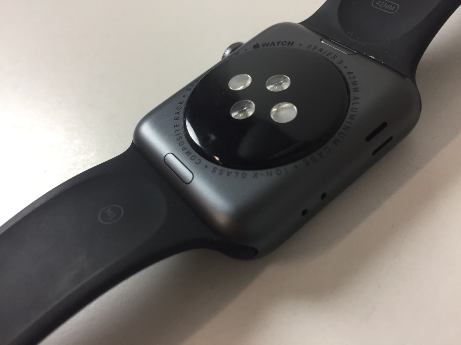 space gray aluminum sport band gray