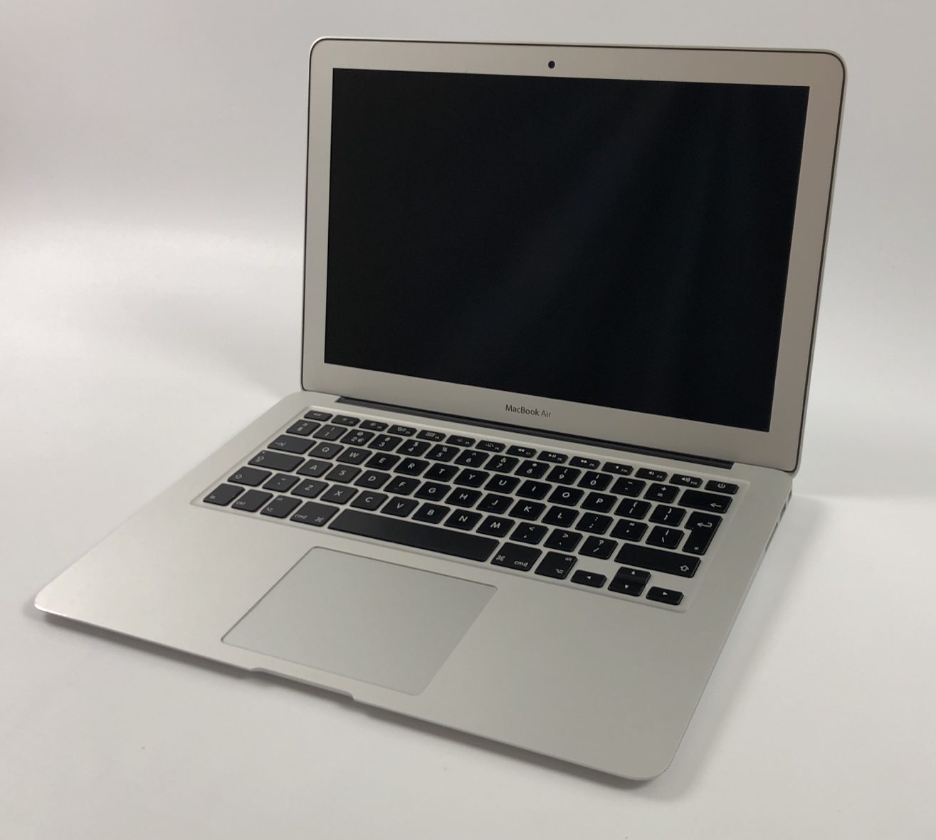 MacBook Air 13" Intel Core i5 1.8 GHz / 8 GB RAM / 128 GB SSD / Mid